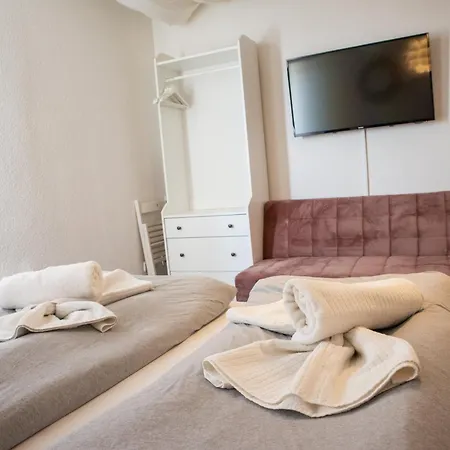 Appartamento Fuer 3 Gaeste Mit Kostenlosen Parkplaetzen Und Lift *